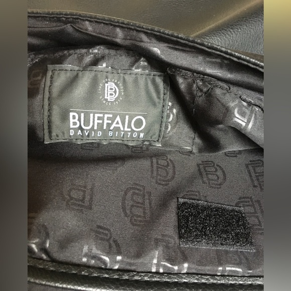 Buffaloes by David Bitton black 16in laptop bag - Picture 6 of 10